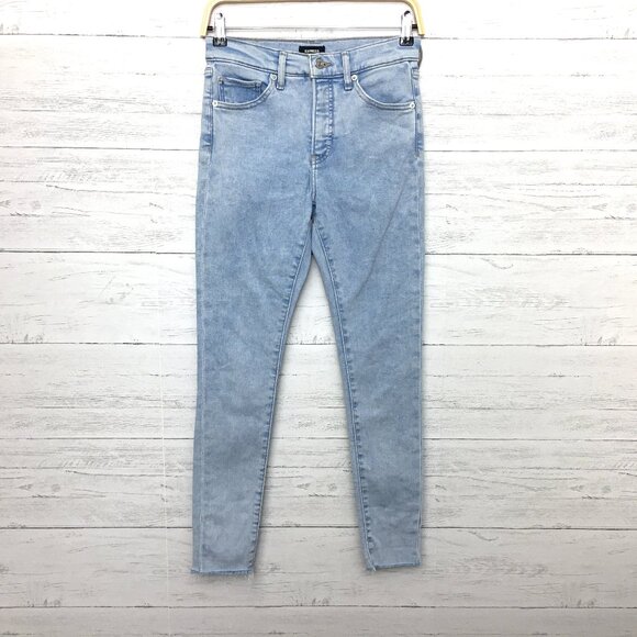Express Skinny Jeans Mid Rise Stretch Frayed Hems Light Wash size 2 length 29" - Picture 1 of 9